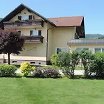 Schwanbergerstueberl Fogadó
