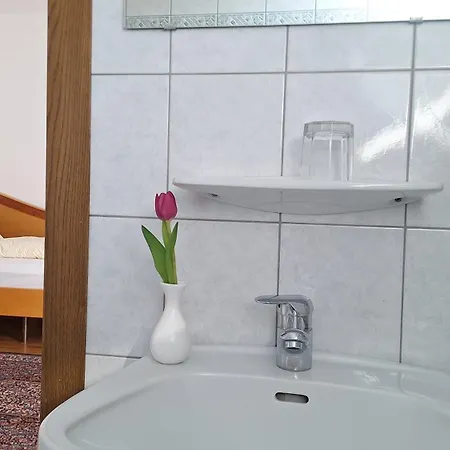 אורחן Schwanbergerstueberl